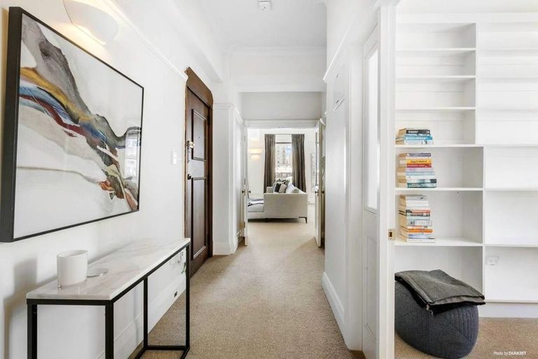 Photo of property in Westminster Court, 4h/5 Parliament Street, Auckland Central, Auckland, 1010