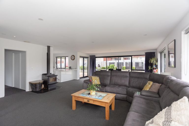 Photo of property in 12a Sussex Street, Weston, Oamaru, 9401