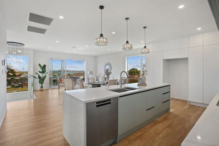 Photo of property in 39c Sorrel Crescent, Bucklands Beach, Auckland, 2012