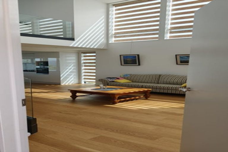 Photo of property in 10 Satchell Way, Kaiwharawhara, Wellington, 6035