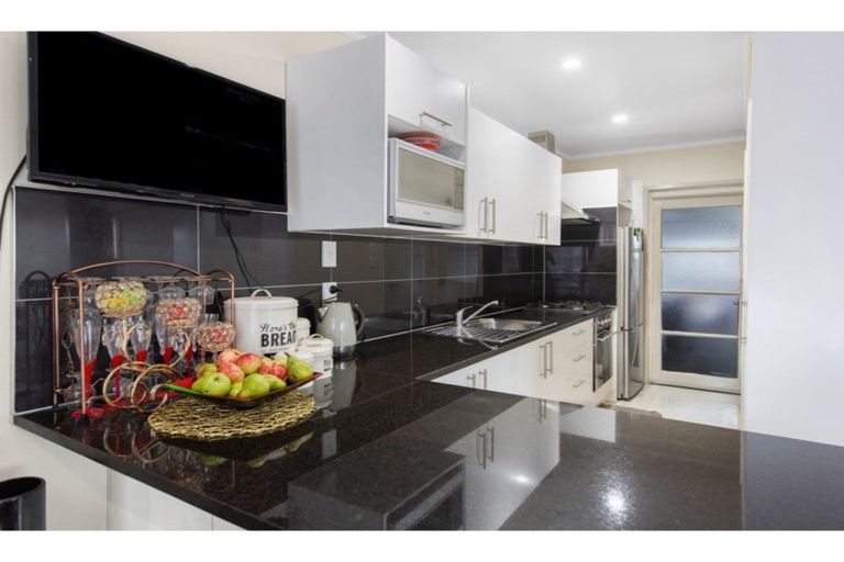 Photo of property in 3/10 Lotus Lane, Mangere East, Auckland, 2024