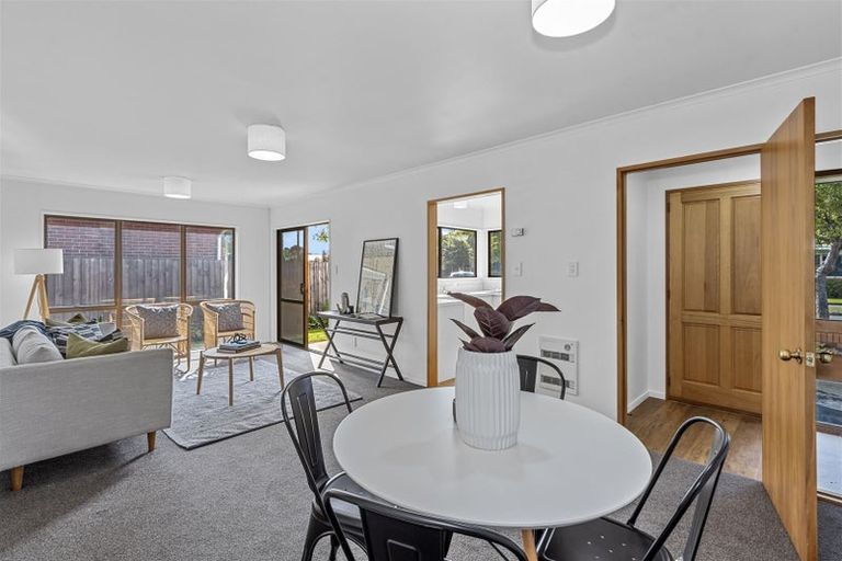 Photo of property in 1a Rossiter Avenue, Redwood, Christchurch, 8051