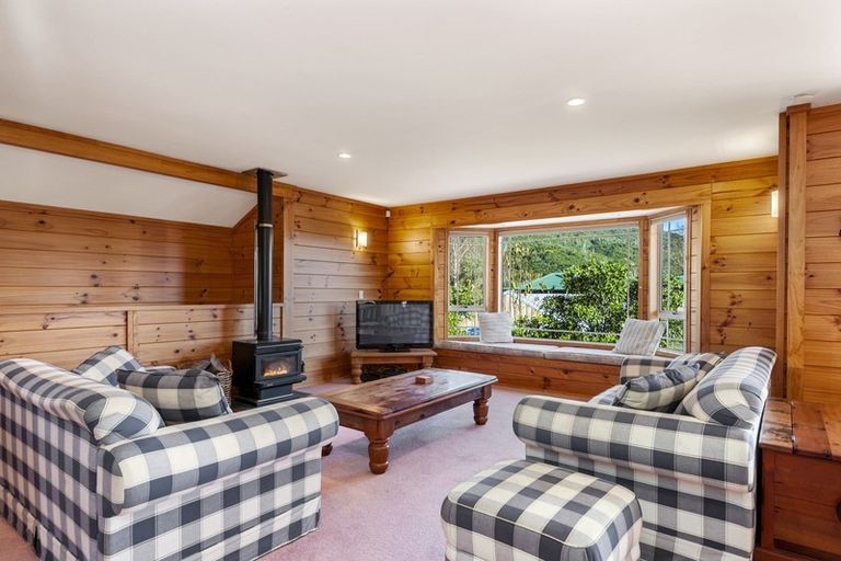 Photo of property in 31 Angela Place, Kinloch, Taupo, 3377
