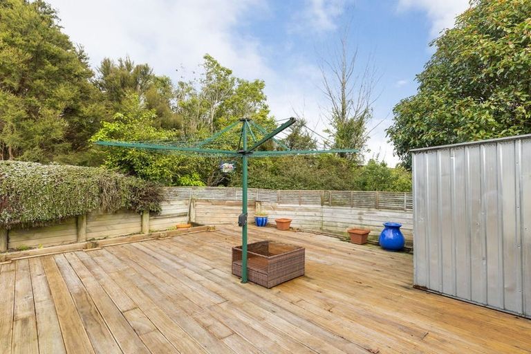 Photo of property in 37 La Lena Grove, Fitzherbert, Palmerston North, 4410