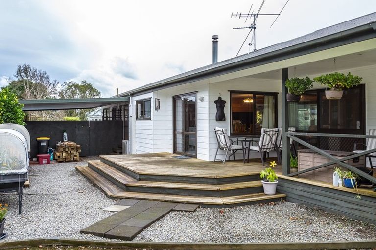 Photo of property in 74 Charles Street, Carterton, 5713