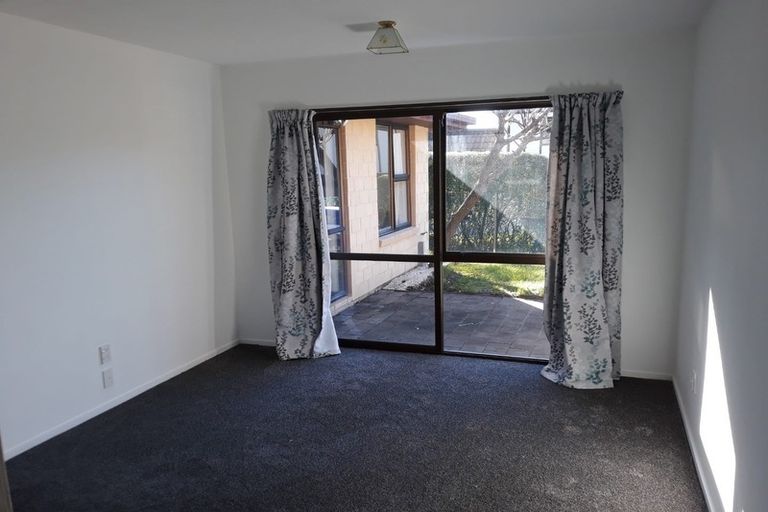 Photo of property in 29 Penruddock Rise, Westmorland, Christchurch, 8025