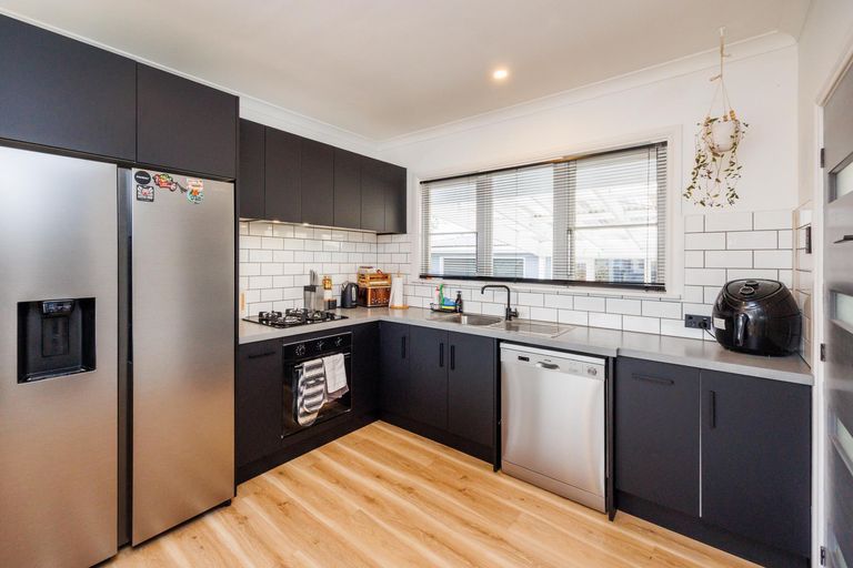 Photo of property in 23 Forbury Avenue, Takaro, Palmerston North, 4412