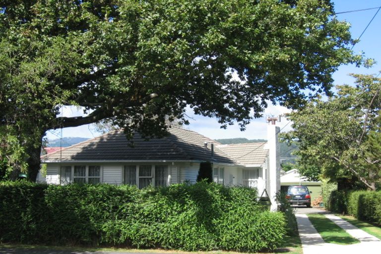 Photo of property in 33 Tennyson Street, Trentham, Upper Hutt, 5018