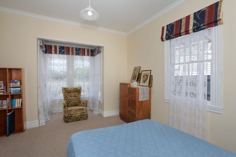 Photo of property in 161 Bridge Street, Bulls, 4818