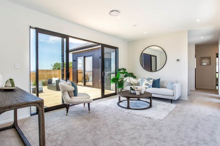 Photo of property in 23 Anehana Place, Stanmore Bay, Whangaparaoa, 0932