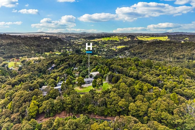 Photo of property in 6 Walker Road, Henderson Valley, Auckland, 0612