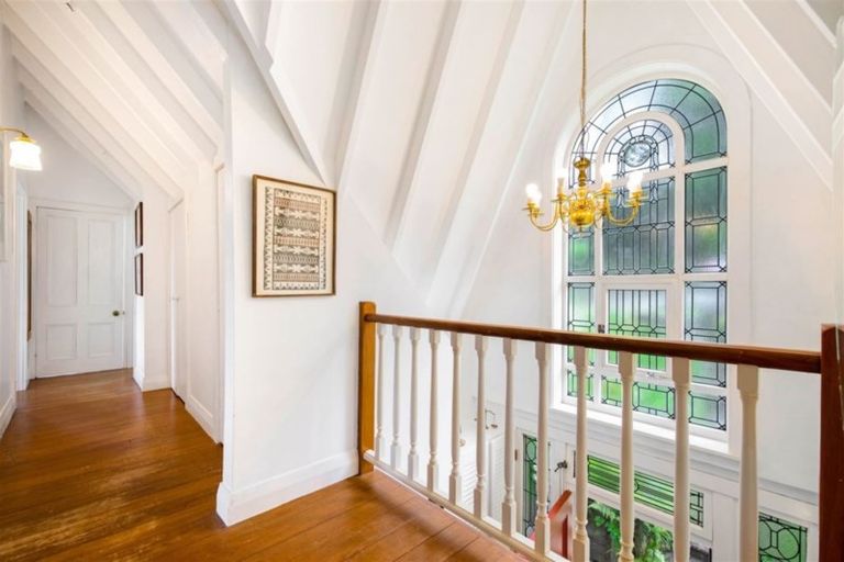 Photo of property in 209 Forest Road, Waiatarua, Auckland, 0612