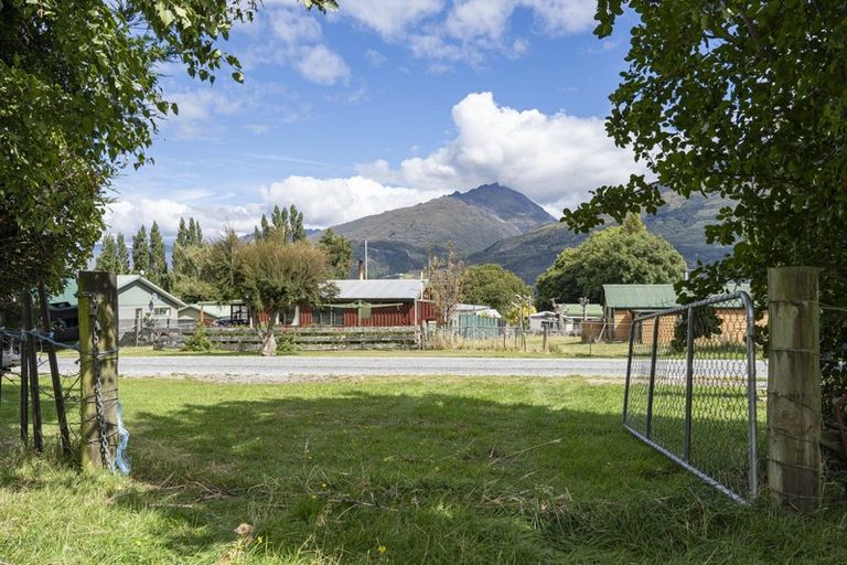 Photo of property in 28 Kiwi Street, Makarora, Wanaka, 9382