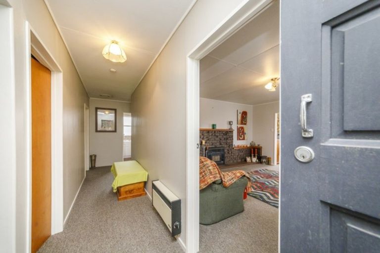 Photo of property in 3 Abraham Crescent, Milson, Palmerston North, 4414