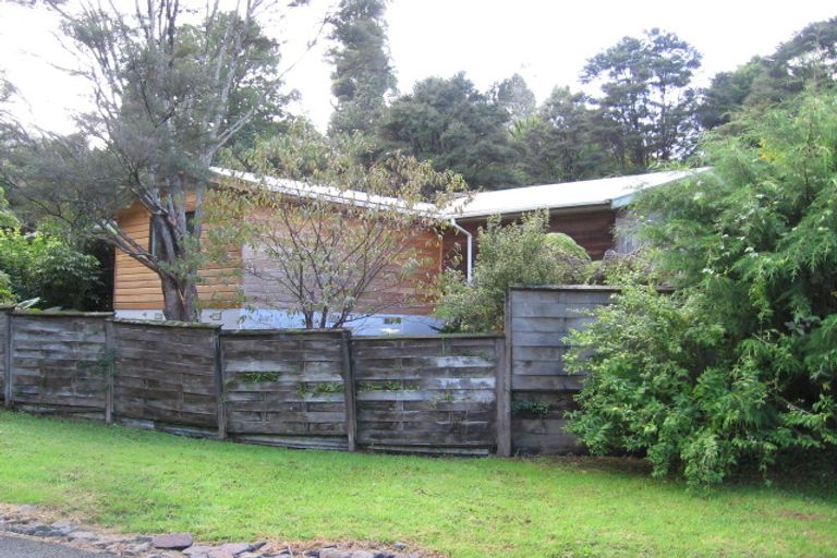Photo of property in 46 Waima Crescent, Titirangi, Auckland, 0604