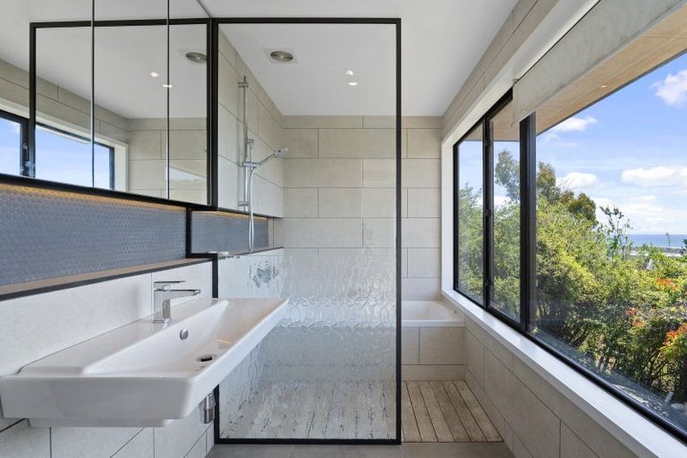 Photo of property in 105b Moncks Spur Road, Redcliffs, Christchurch, 8081