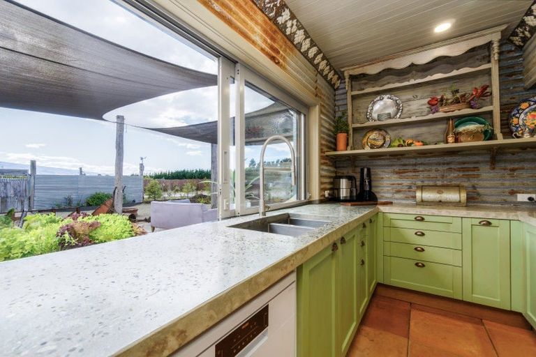 Photo of property in 454 Letts Gully Road, Letts Gully, Alexandra, 9393