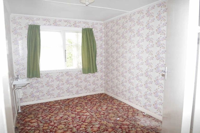 Photo of property in 10 Rangiuru Road, Otaki Beach, Otaki, 5512