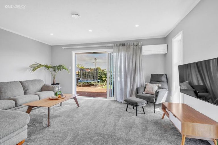 Photo of property in 17 Newport Street, Avondale, Christchurch, 8061