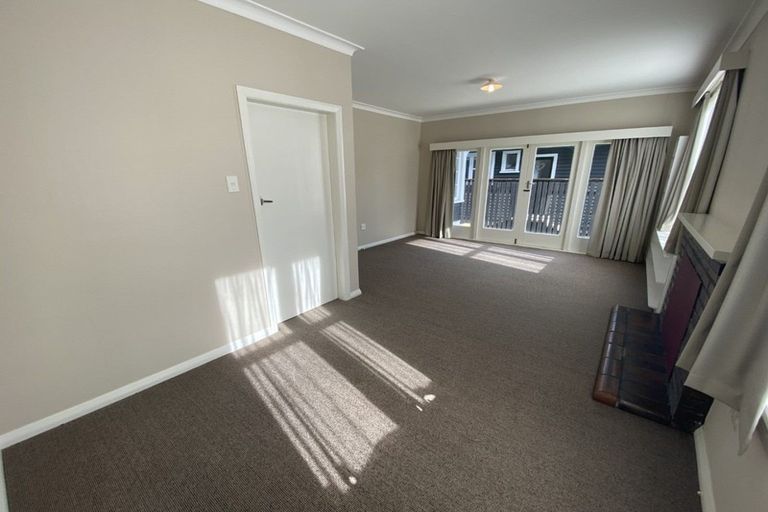 Photo of property in 293-295 Park Road, Hokowhitu, Palmerston North, 4410