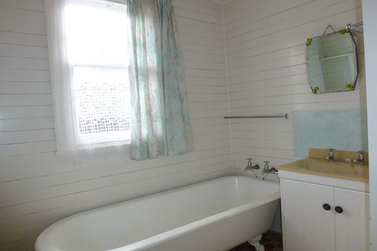 Photo of property in 15 Haronga Road, Inner Kaiti, Gisborne, 4010