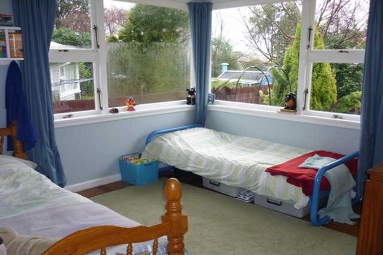 Photo of property in 73b Eastern Terrace, Beckenham, Christchurch, 8023