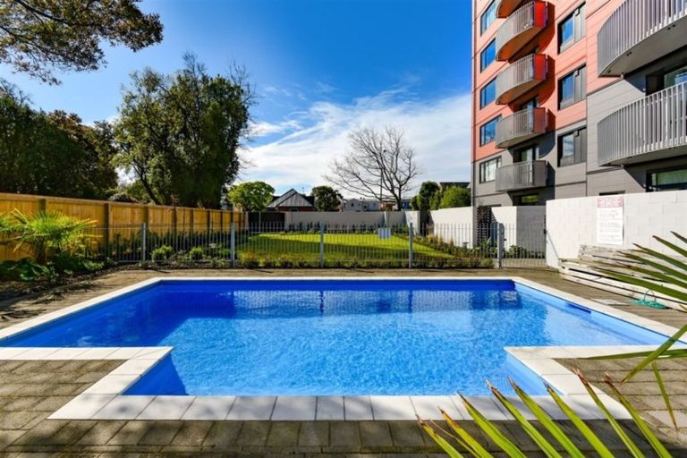 Photo of property in Gloucester Towers, 28/28 Gloucester Street, Christchurch Central, Christchurch, 8013