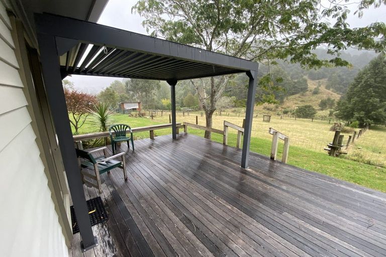 Photo of property in 122 Upper Waiwera Road, Puhoi, Silverdale, 0994