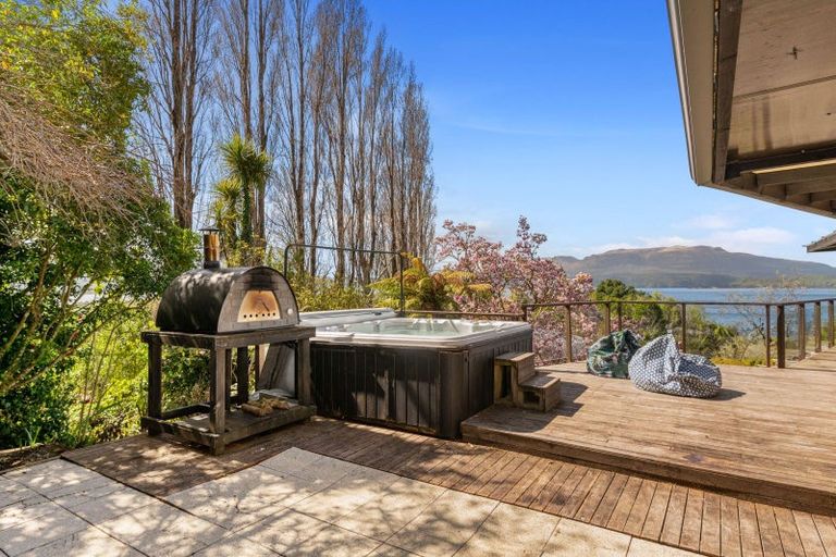 Photo of property in 35 Spencer Road, Lake Tarawera, Rotorua, 3076