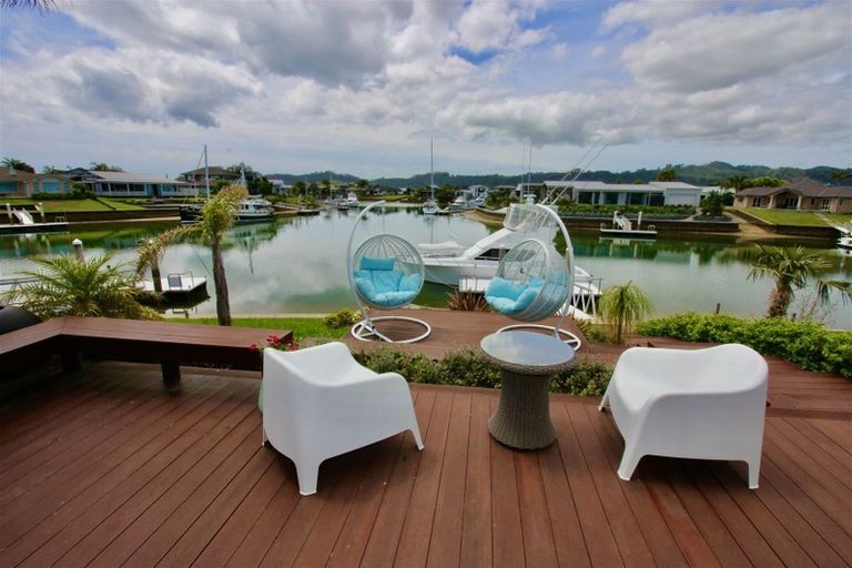 Photo of property in 25 Leeward Drive, Whitianga, 3510