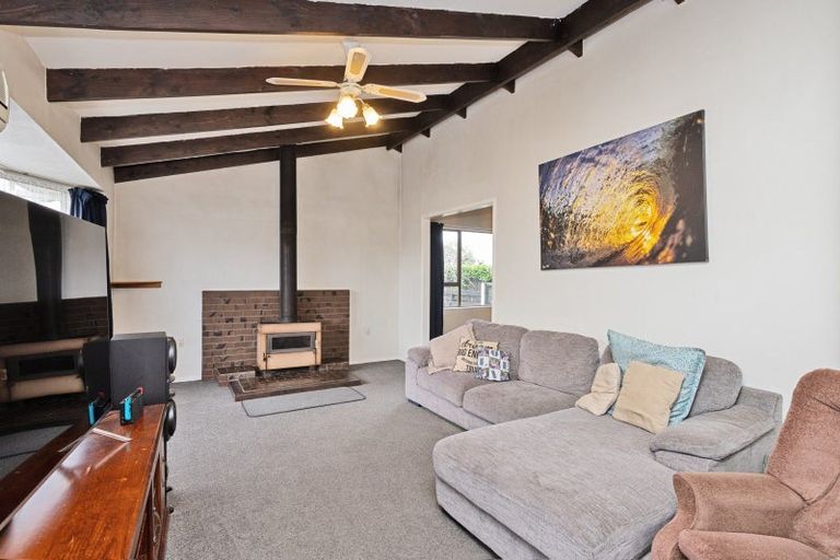 Photo of property in 66 Gloucester Street, Waikiwi, Invercargill, 9810