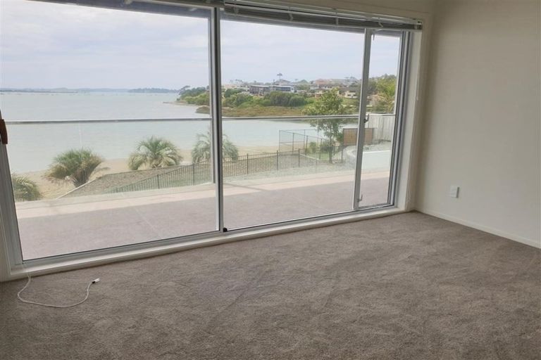 Photo of property in 102 Bramley Drive, Farm Cove, Auckland, 2012