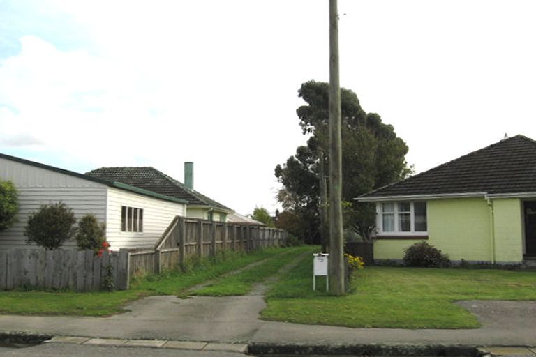 Photo of property in 33 Morrison Avenue, Northcote, Christchurch, 8052