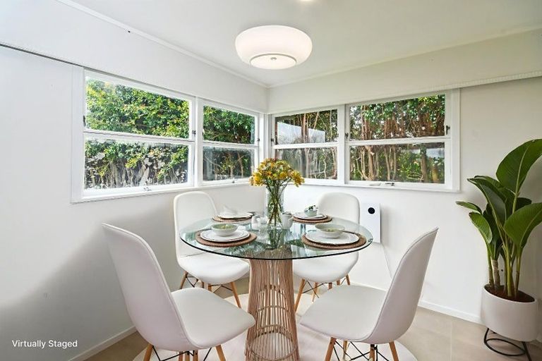 Photo of property in 10 Mckean Avenue, Manurewa, Auckland, 2102