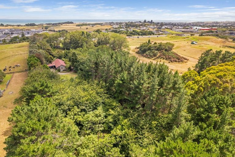 Photo of property in 854c Devon Road, Bell Block, New Plymouth, 4312