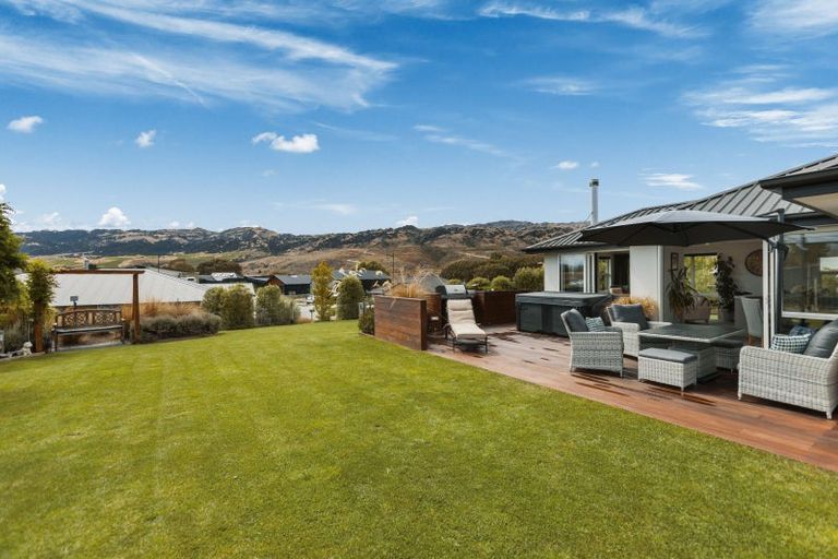 Photo of property in 5 Arion Court, Mount Pisa, Cromwell, 9383