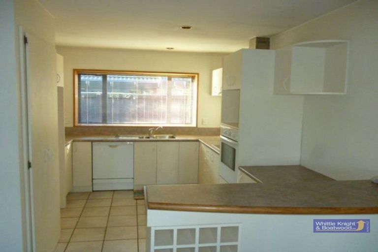 Photo of property in 8 Parkstone Avenue, Ilam, Christchurch, 8041