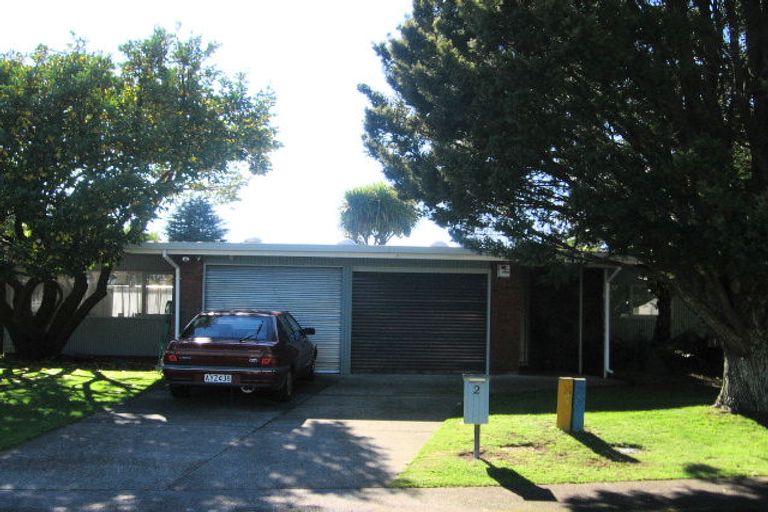 Photo of property in 2 Bushlands Place, Opaheke, Papakura, 2113