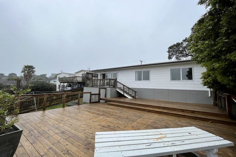 Photo of property in 27 Hillcrest Road, Hatfields Beach, Orewa, 0931