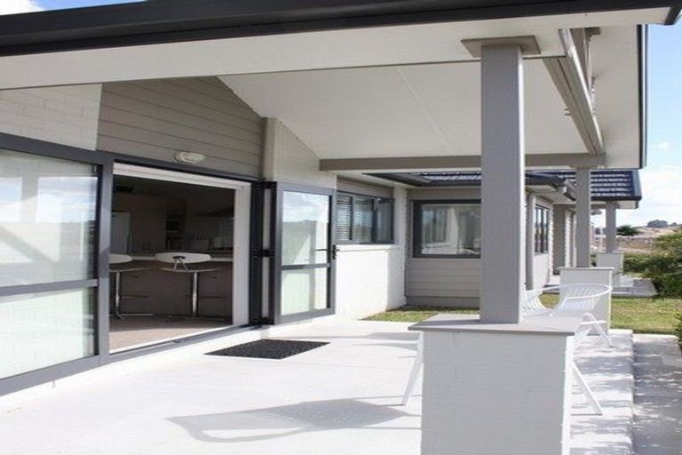 Photo of property in 22 Lanyard Street, Pyes Pa, Tauranga, 3112