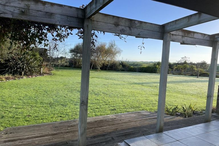 Photo of property in 563 Mangaone Road, Halcombe, Feilding, 4779