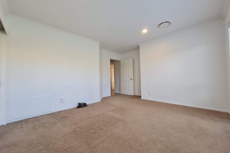 Photo of property in 15 Keppoch Court, Dannemora, Auckland, 2016