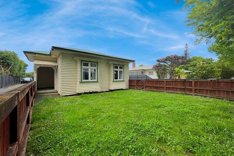 Photo of property in 15 Kitchener Street, Claudelands, Hamilton, 3214