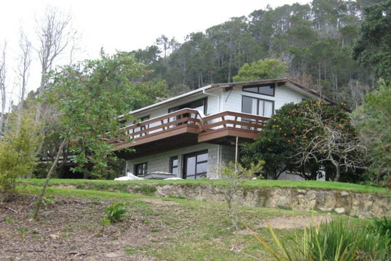 Photo of property in 39 Grange Road, Hahei, Whitianga, 3591