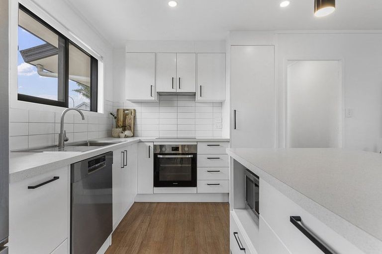 Photo of property in 26b Doncaster Drive, Papamoa Beach, Papamoa, 3118