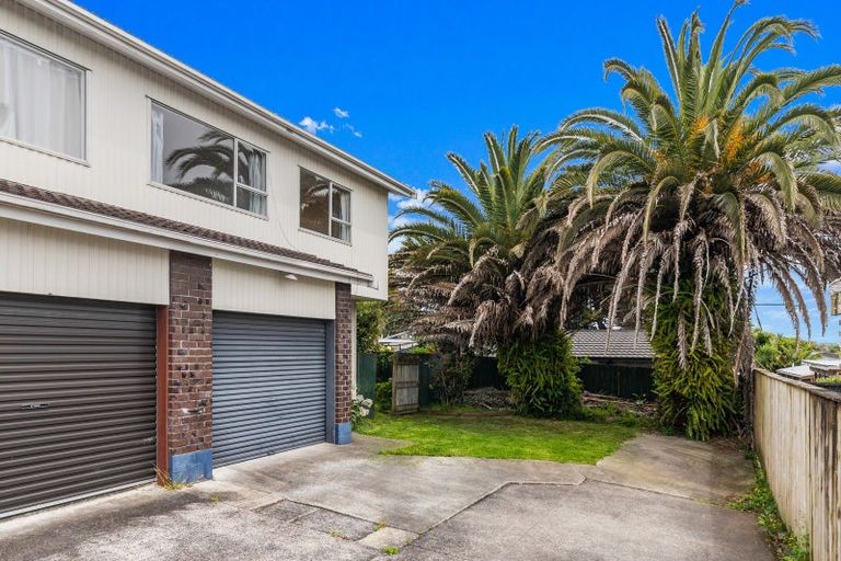 Photo of property in 4/90 Lynwood Road, New Lynn, Auckland, 0600