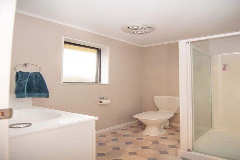 Photo of property in 12 Aspen Way, Kelvin Grove, Palmerston North, 4414