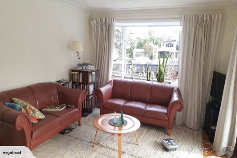 Photo of property in 2 Burnbrae Street, Saint Martins, Christchurch, 8022