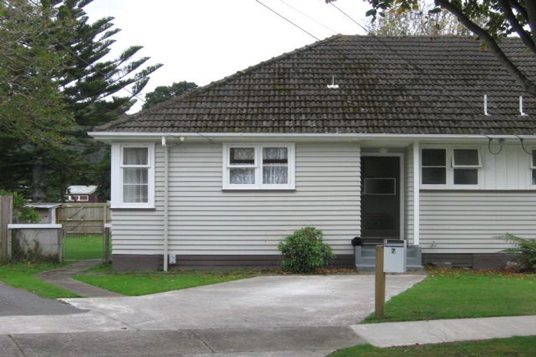 Photo of property in 8/7 Whiteman Grove, Taita, Lower Hutt, 5011