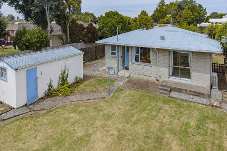 Photo of property in 3 La Perouse Place, Northcote, Christchurch, 8052